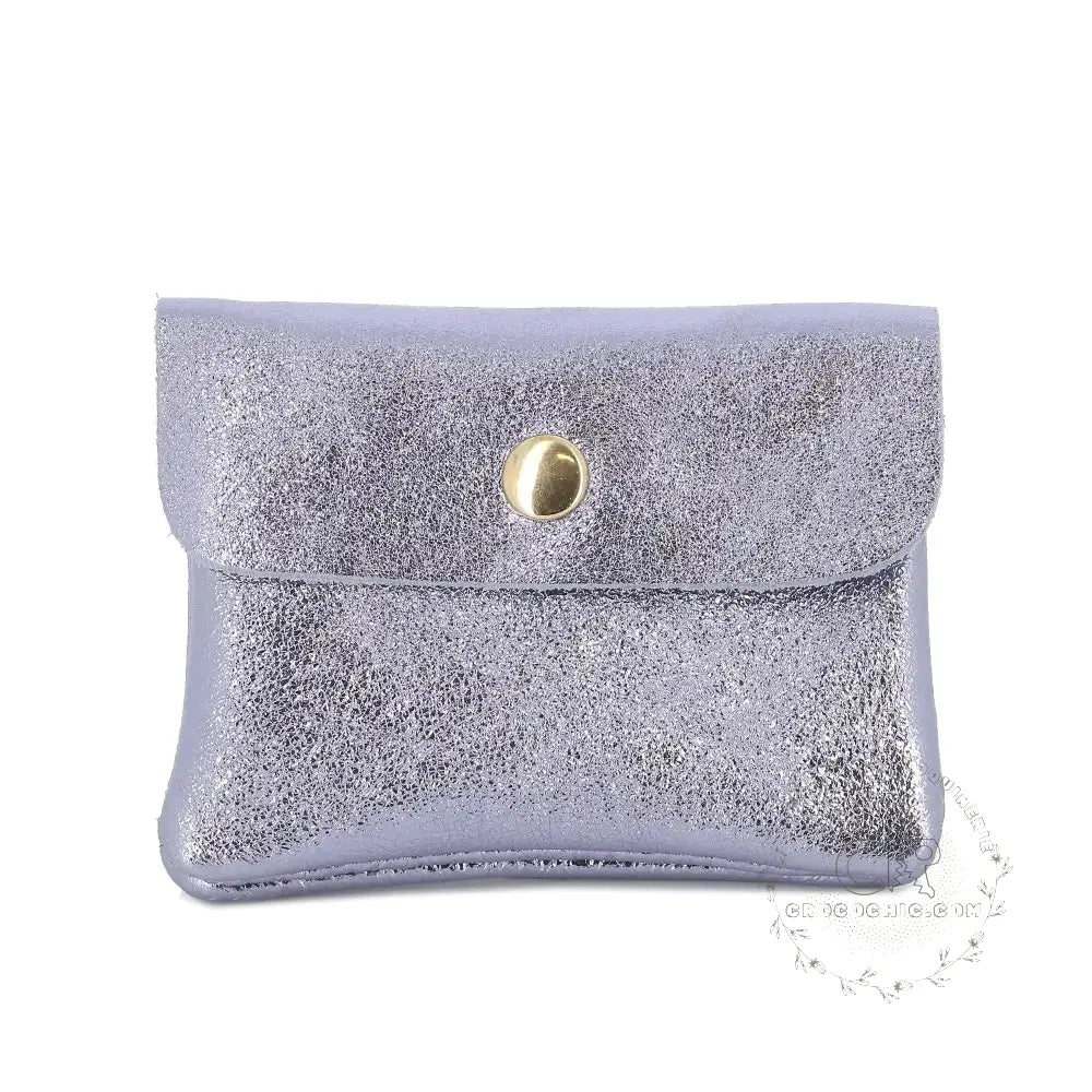 Porte-monnaie femme court cuir irisé Lilas main image