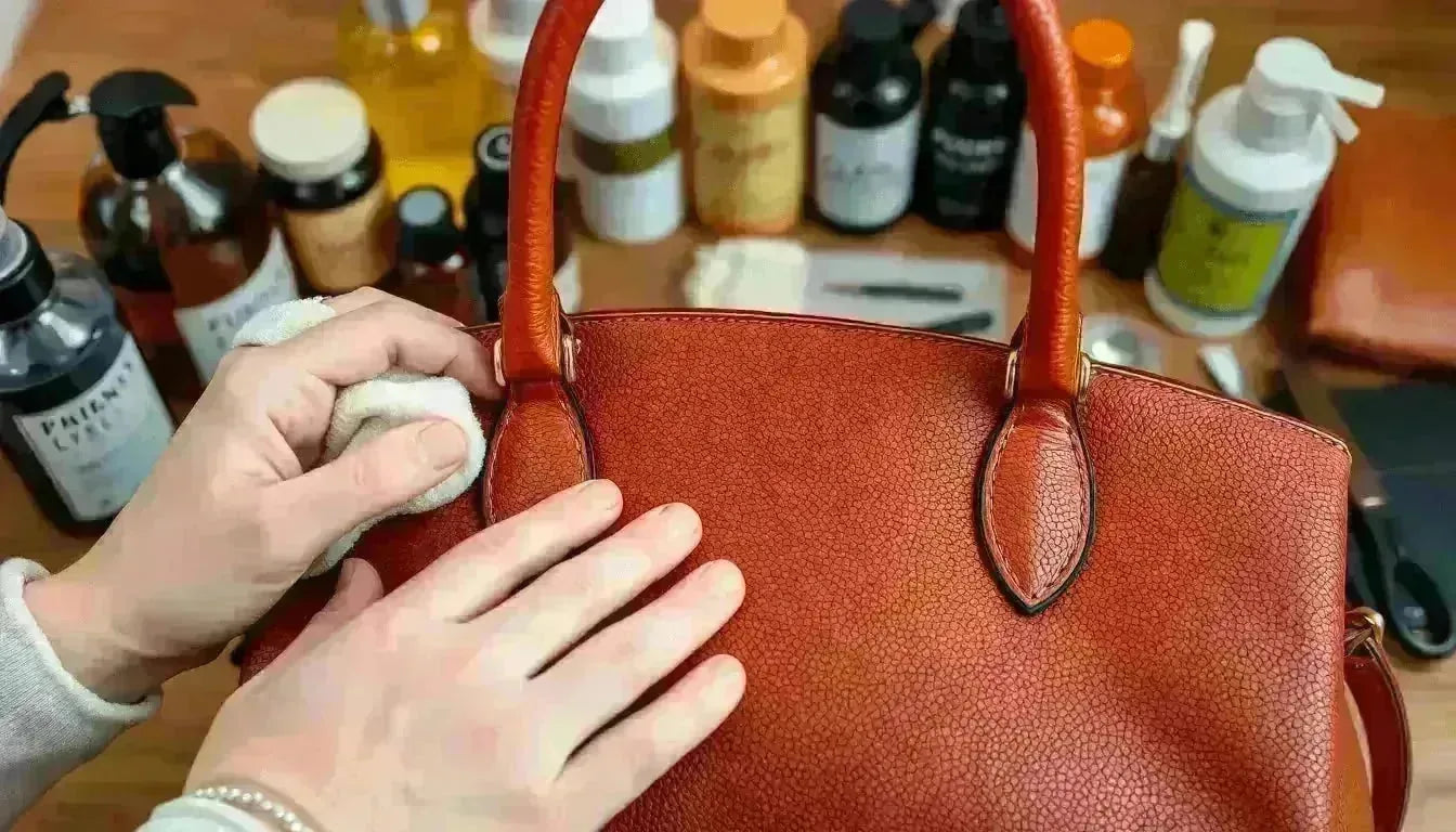 Prendre soin de votre sac femme  les conseils de Crocochic - Crocochic