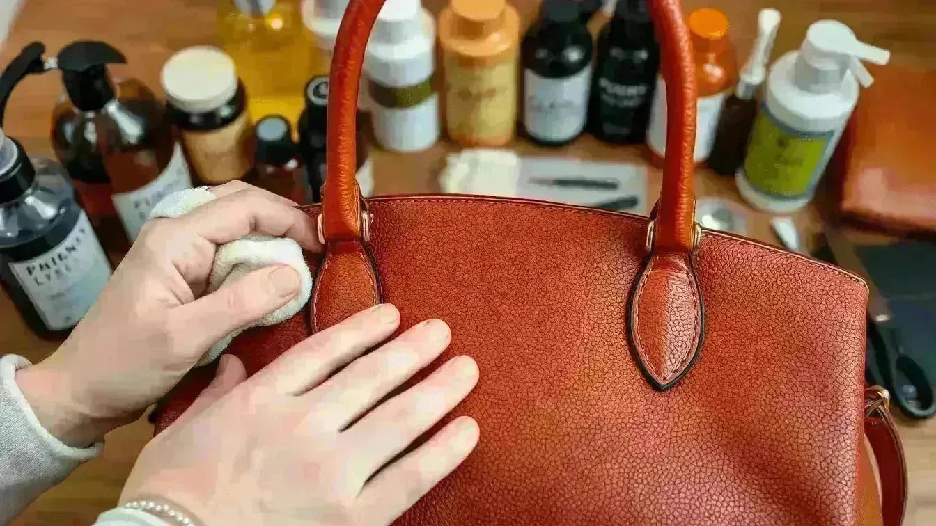 Prendre soin de votre sac femme  les conseils de Crocochic - Crocochic