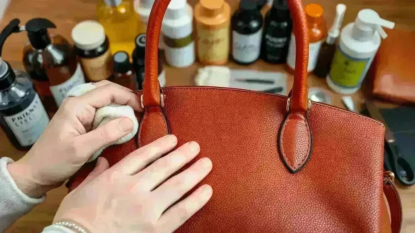 Prendre soin de votre sac femme  les conseils de Crocochic - Crocochic