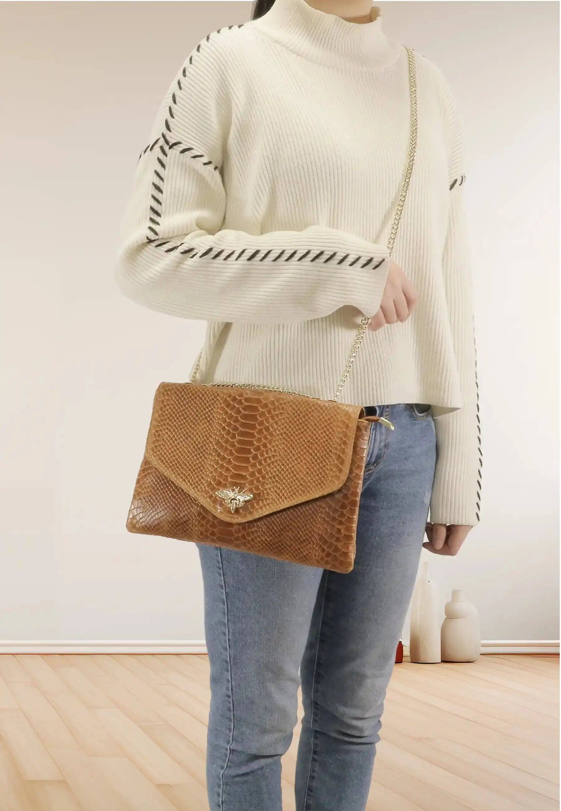 Made in Italy Sac bandoulière chaîne cuir femme croco camel