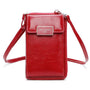 Vue princ. du Pochette téléphone plate tout-en-un femme rouge en cuir synthétique par Gallantry.