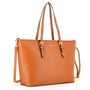Vue 1 du Grand sac à main cours femme camel en cuir synthétique par Flora & co.