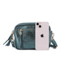 Sac bandoulière femme cuir irisé bleu canard élégant et tendance.