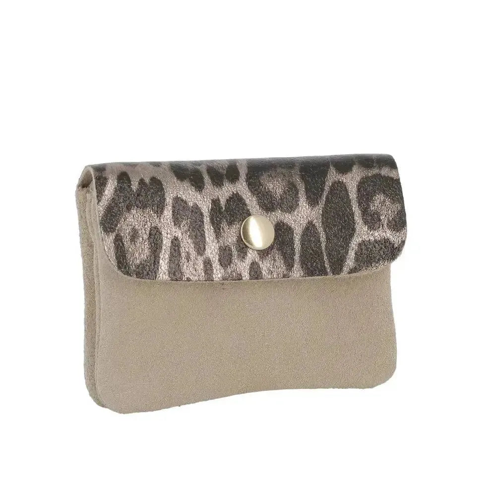 Vue 1 du Porte-monnaie femme suédé irisé léopard Beige en cuir par Made in Italy.