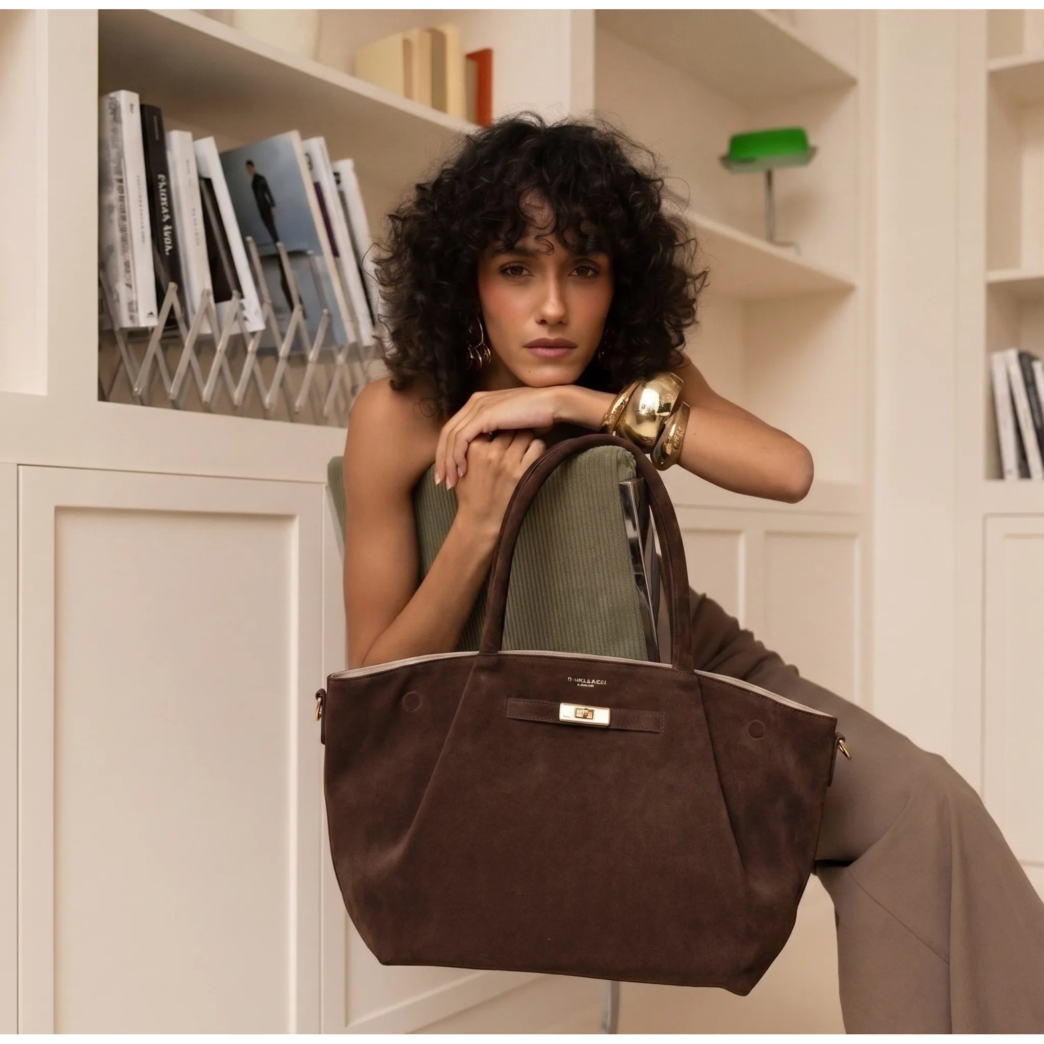 Sac à main bandoulière suédé Chocolat - Crocochic