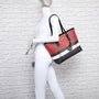Vue 3 du Grand sac cabas femme rayure pendentif rouge en cuir synthétique par Gallantry.