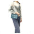 Flora & co Sac bandoulière femme irisé rabat bleu canard