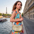 Vue 5 du Sac banane ville cuir irisé Doré en Cuir couleur DORE - Detail.